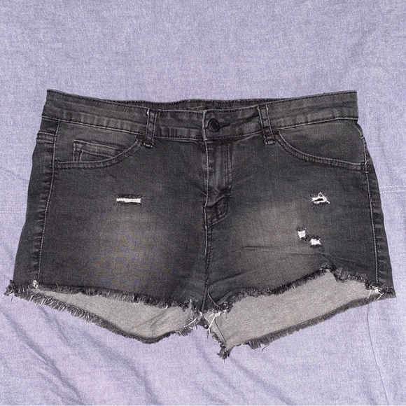 Bundle Lot Of 2 Womens Jeans black Shorts Levis, Klique 29 L - Picture 4 of 11